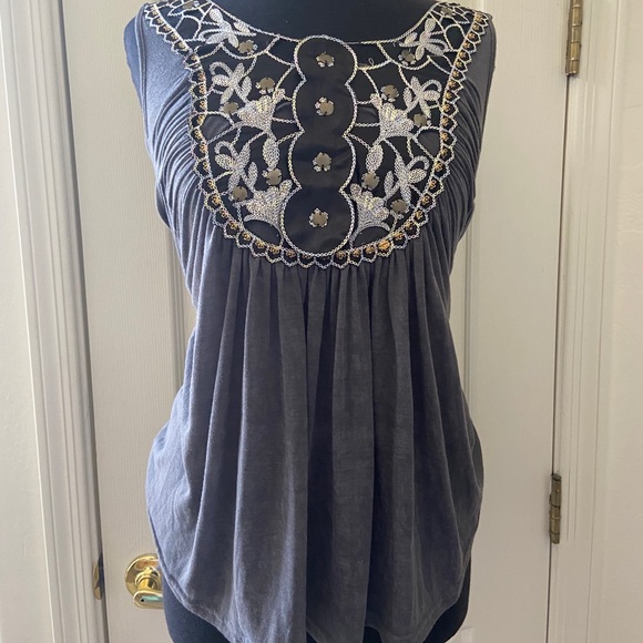 Laurie & Joe Embroidery Top Gray color size M - Picture 8 of 11